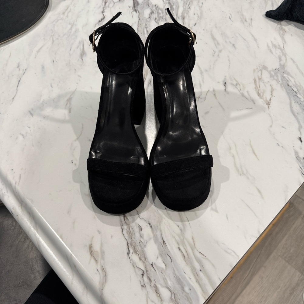 Chic Black Women's Block Heels - Picture 7 of 8
